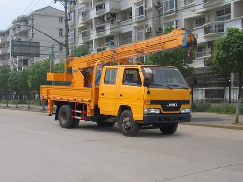 高空作業車